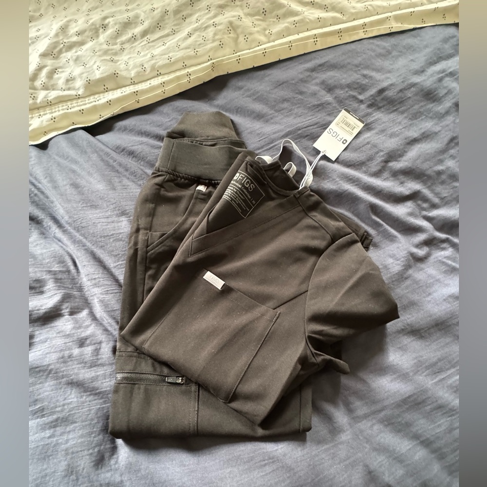 Figs Black Set never worn